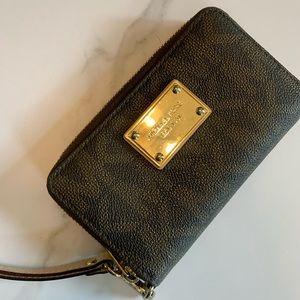 Michael Kors Brown Jet Set Bifold Zip Around